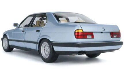 1986 BMW 730i E32 Light Blue Metallic 1/18 Diecast Model by Minichamps