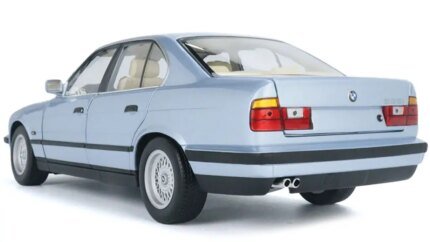 1988 BMW 535i E34 Light Blue Metallic 1/18 Diecast Model by Minichamps