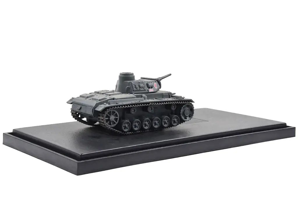 1/72 Diecast Model: German PzKpfw III Ausf. G Medium Tank – Panzerkampf WWII Collectible