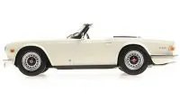 1969 Triumph TR6 Convertible White 1/18 Diecast Model by Minichamps - Limited Edition of 504 Worldwide