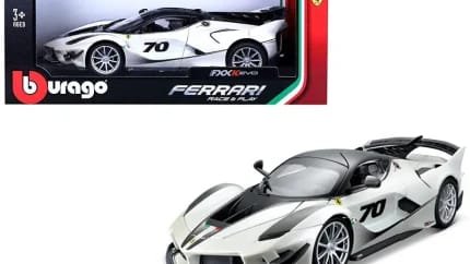 Ferrari FXX-K Evo #70 White 1/18 Diecast Model Car by Bburago