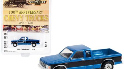 1988 Chevrolet S-10 4x4 Extended Cab Pickup Truck Blue Metallic and Black "100th Anniversary of Chevy Trucks" (1918-2018) "Anniversary Collection" Series 13 1/64 Diecast Model Car by Greenlight