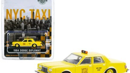 1984 Dodge Diplomat NYC Taxi 1/64 Diecast Model by Greenlight - Hobby Exclusive