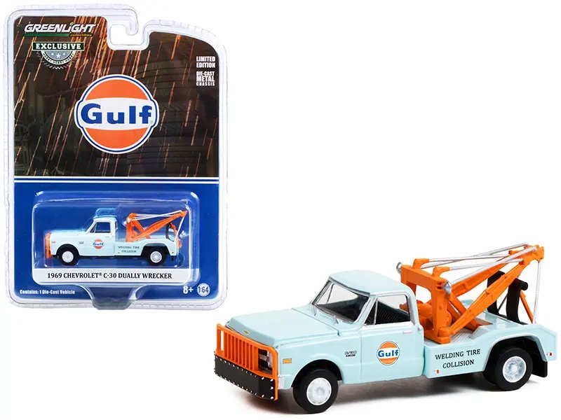 1969 Chevrolet C-30 Dually Wrecker Tow Truck Gulf Oil Light Blue 1/64 Diecast Model by Greenlight – Hobby Exclusive
