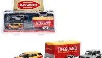 2016 Ford Explorer & 2013 Jeep Wrangler Baywatch Movie Diecast Set with Hollywood Hitch