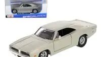 1969 Dodge Charger R/T Hemi Silver 1/25 Diecast Model by Maisto - Classic Muscle Car Collectible