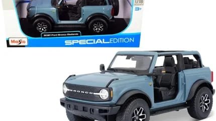 2021 Ford Bronco Badlands Blue Special Edition 1/18 Diecast Model by Maisto