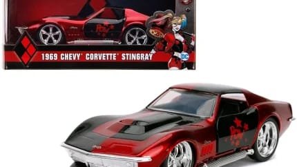 1969 Chevrolet Corvette Stingray Harley Quinn DC Comics Diecast Model by Jada