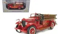 1928 Reo Fire Engine 1/32 Diecast Model by Signature Models - Vintage Collectible