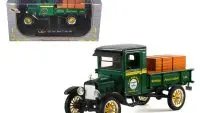 Vintage 1923 Ford Model TT Lamber Truck Green 1/32 Diecast by Signature Models
