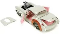 1957 Chevrolet Corvette Beige with Pink Interior & Bugs Bunny Figure - Looney Tunes Hollywood Rides 1/24 Diecast Model by Jada