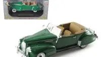 1941 Packard Darrin One Eighty Green 1/32 Diecast Model by Signature Models - Collectible Classic Car