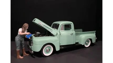 Car Girl in Tee Kylie Figurine for 1/24 Scale Models - American Diorama Collectible