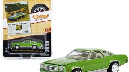 1973 Chevrolet Chevelle Laguna Colonnade Hardtop Coupe Green Metallic 1/64 Diecast Model Car by Greenlight - Vintage Ad Cars Series 7