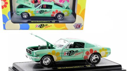 Limited Edition 1966 Ford Mustang Fastback 1/24 Diecast Model - Seafoam Green Hurst Power Flowers