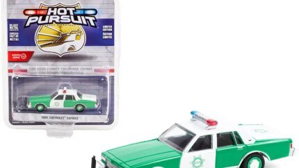 1989 Chevrolet Caprice Green and White "San Diego County Volunteer Sheriff" (California) "Hot Pursuit" Series 40 1/64 Diecast Model Car by Greenlight