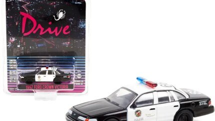 1992 Ford Crown Victoria LAPD Police Interceptor Diecast 1/64 - Greenlight Hollywood Series 33 'Drive' Movie