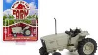 1983 U.S. Air Force Tractor Matt Gray Diecast Model 1/64 by Greenlight - Down on the Farm Series 6