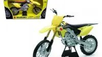 2014 Suzuki RM-Z450 1/6 Scale Model Motorcycle by New Ray - Perfect for Collectors