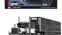 Peterbilt 389 1/64 Diecast Model with Wilson Silverstar Livestock Trailer - Black & White by DCP/First Gear