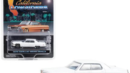 1972 Cadillac Sedan deVille Lowrider Diecast 1/64 Model - Greenlight California Series