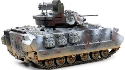 1/72 Snow Camouflage M2A3 Bradley IFV Model - NEO Dragon Armor Series by Dragon Models