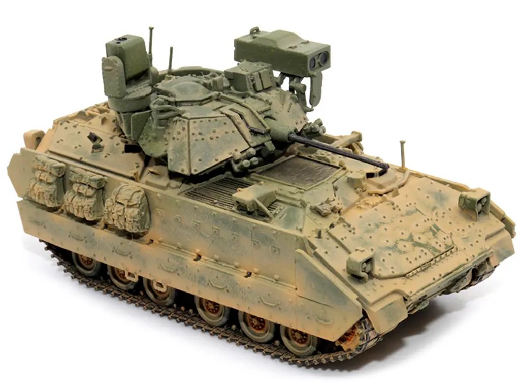 1/72 M2A3 Bradley IFV Olive Drab Model - NEO Dragon Armor Series by Dragon Models 3 1/72 M2A3 Bradley IFV Olive Drab Model - NEO Dragon Armor Series by Dragon Models - Image 3