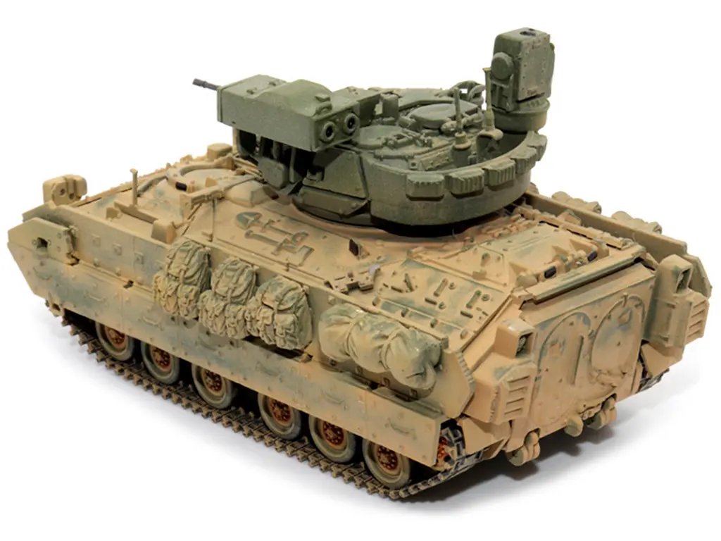 1/72 M2A3 Bradley IFV Olive Drab Model - NEO Dragon Armor Series by Dragon Models 2 1/72 M2A3 Bradley IFV Olive Drab Model - NEO Dragon Armor Series by Dragon Models - Image 2