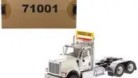 International HX520 Day Cab Tandem Tractor 1/50 Diecast Model - Diecast Masters