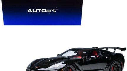 2019 Chevrolet Corvette C7 ZR1 Black 1/18 Model Car by Autoart – Premium Diecast with Carbon Top