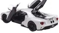 2017 Ford GT Frozen White 1/18 Diecast Model Car by Autoart - Collector's Dream