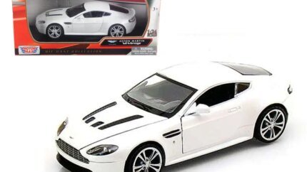 Stunning Aston Martin V12 Vantage Pearl White 1/24 Diecast Model by Motormax