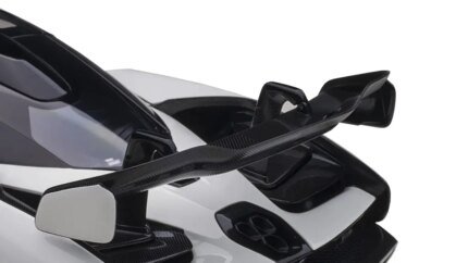 McLaren Senna Vision Pure White & Black 1/18 Model Car by AUTOart – Collector's Dream