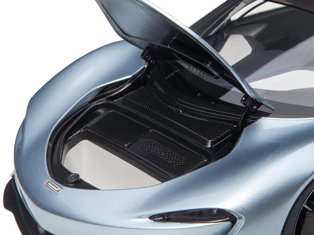 McLaren Speedtail 1/18 Model Car in Frozen Blue Metallic with Black Top & Suitcase by Autoart 2 McLaren Speedtail 1/18 Model Car in Frozen Blue Metallic with Black Top & Suitcase by Autoart - Image 2