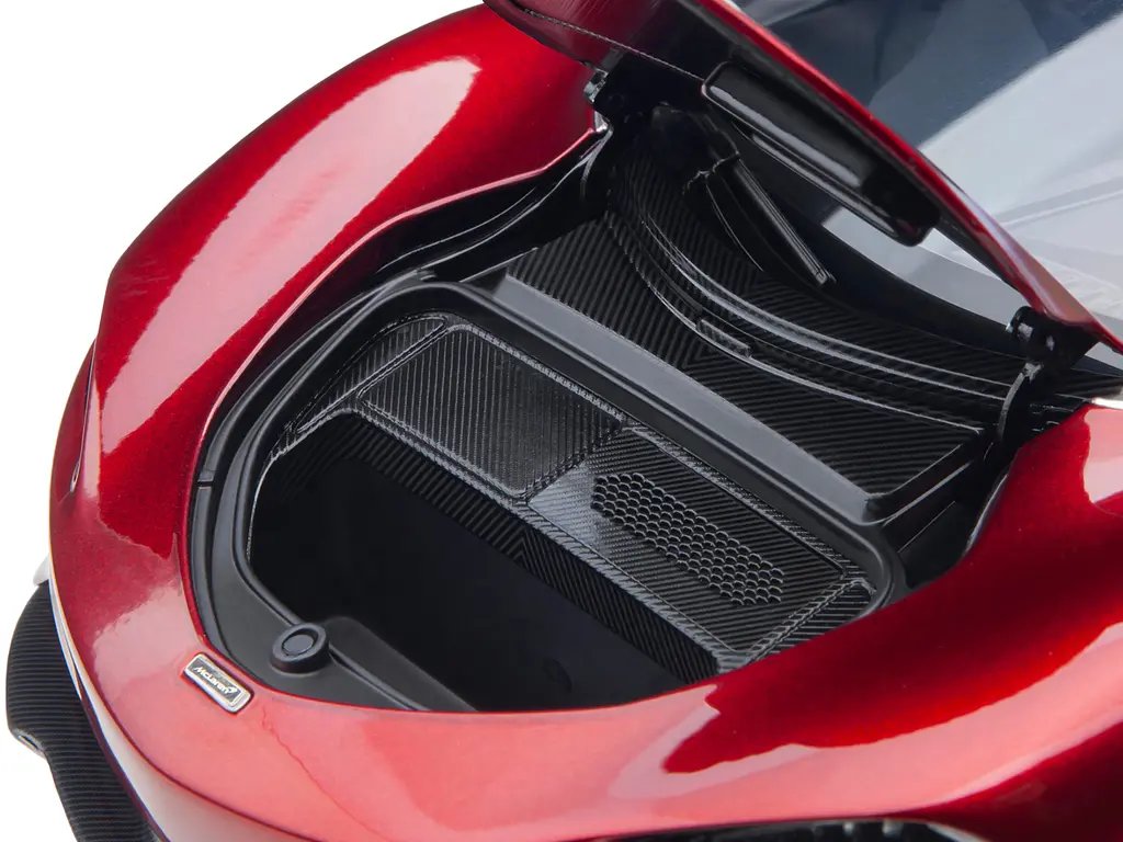 McLaren Speedtail Volcano Red 1/18 Model Car by Autoart with Black Top & Suitcase Accessories 3 McLaren Speedtail Volcano Red 1/18 Model Car by Autoart with Black Top & Suitcase Accessories - Image 3