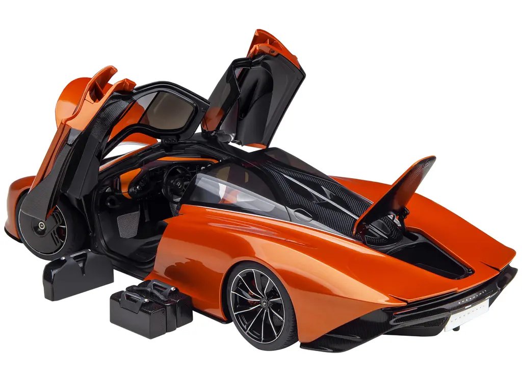 McLaren Speedtail 1/18 Model Car in Volcano Orange Metallic with Black Top & Suitcase by Autoart