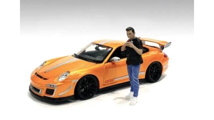 American Diorama Car Meet 1 Figurine VI for 1/18 Scale Models – Perfect Collectible Detail