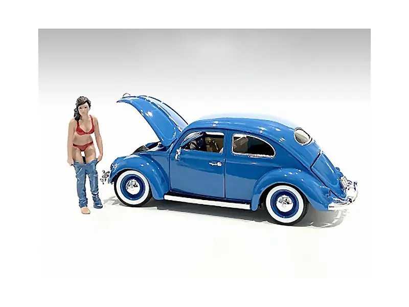 Beach Girl Gina Figurine – 1/18 Scale Model by American Diorama