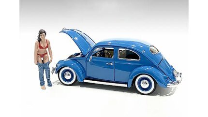 Beach Girl Gina Figurine 1/24 Scale by American Diorama – Perfect for Model Dioramas