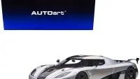Koenigsegg Agera RS Moon Silver 1/18 Model Car by Autoart – Carbon & Orange Accents