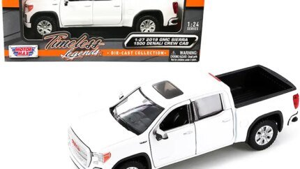 2019 GMC Sierra 1500 Denali Crew Cab Pickup Truck with Sunroof White "Timeless Legends" Series 1/24-1/27 Diecast Model Car by Motormax