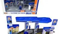 "Gulf" Electronic Gas Station Diorama with Light and Sound and Tanker Truck 1/64 Model by Motormax