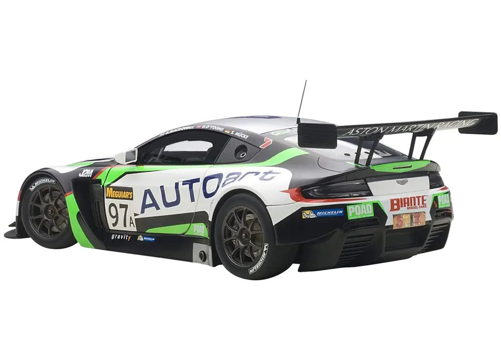 Autoart 1/18 Aston Martin V12 Vantage Bathurst 2015 #97 Model Car