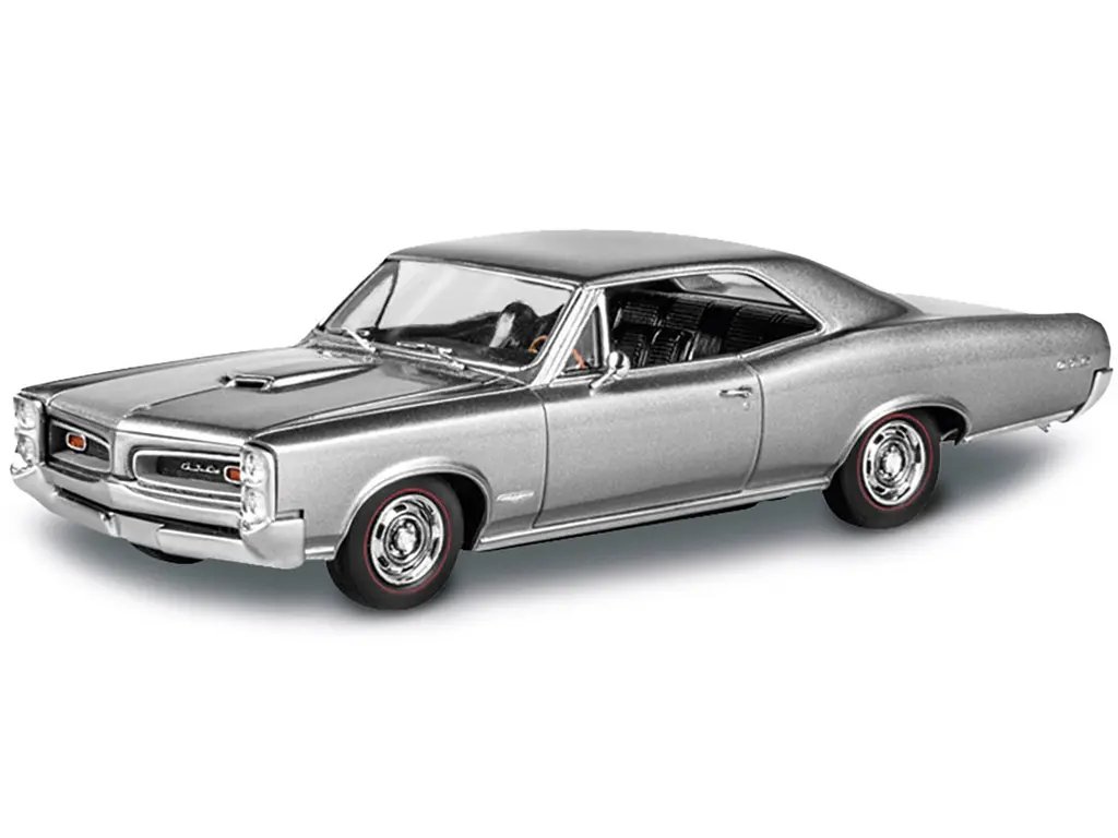 Build Your Dream: 1966 Pontiac GTO Revell Muscle Model Kit 1/25 Scale