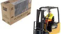 Authentic CAT Caterpillar EP16(C)PNY Lift Truck 1/25 Diecast Model - Core Classics Series