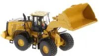CAT Caterpillar 982 XE Wheel Loader Diecast Model 1/50 - High Line Series with Operator