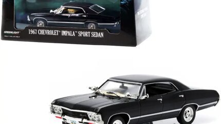 1967 Chevrolet Impala Sport Sedan Tuxedo Black 1/43 Diecast Model by Greenlight