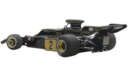 Lotus 72E 1973 Ronnie Peterson #2 1/18 Scale Model Car by Autoart - Collector's Edition