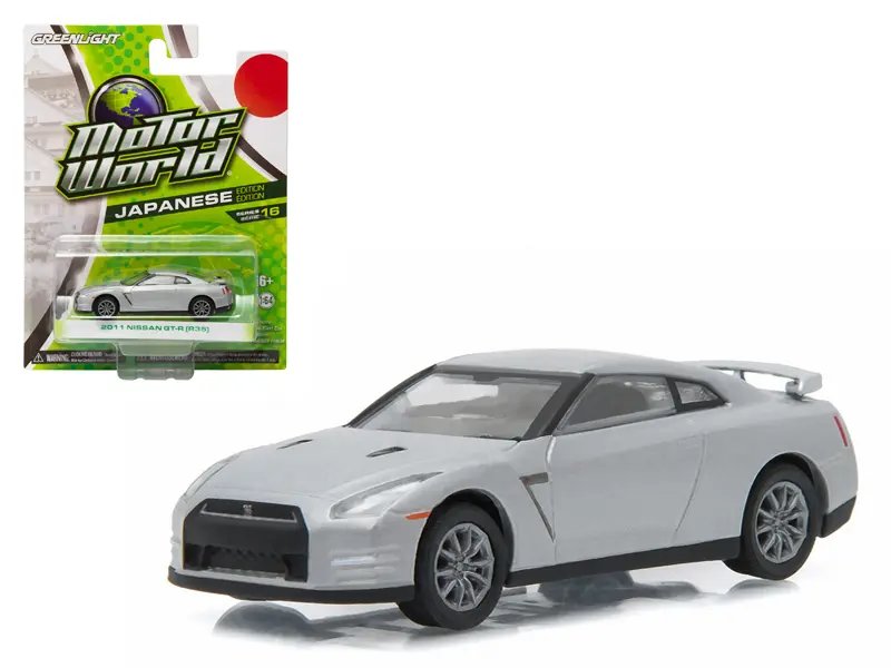 2011 Nissan GT-R R35 Silver 1/64 Diecast Model Car by Greenlight – Collectible Toy