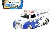 Jada 1/24 Diecast Div Cruiser Paramedics Ambulance Model - Collectible Bus